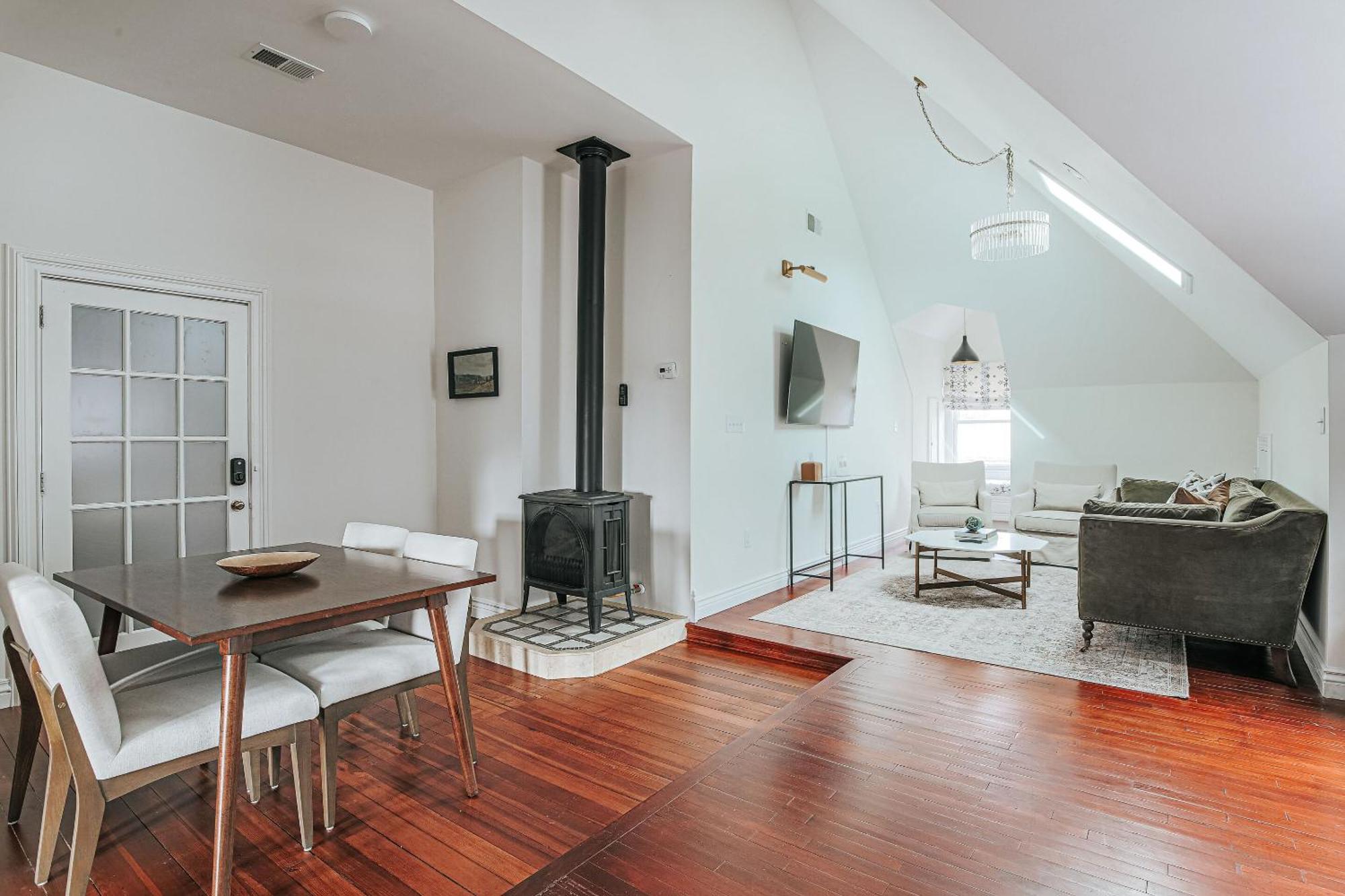 The Historic Berkeley Place Staunton Bilik gambar