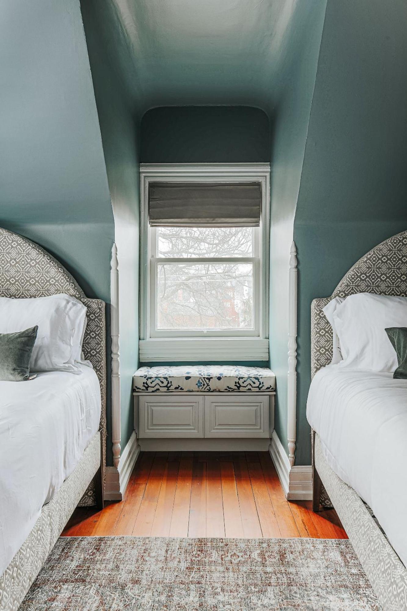 The Historic Berkeley Place Staunton Bilik gambar