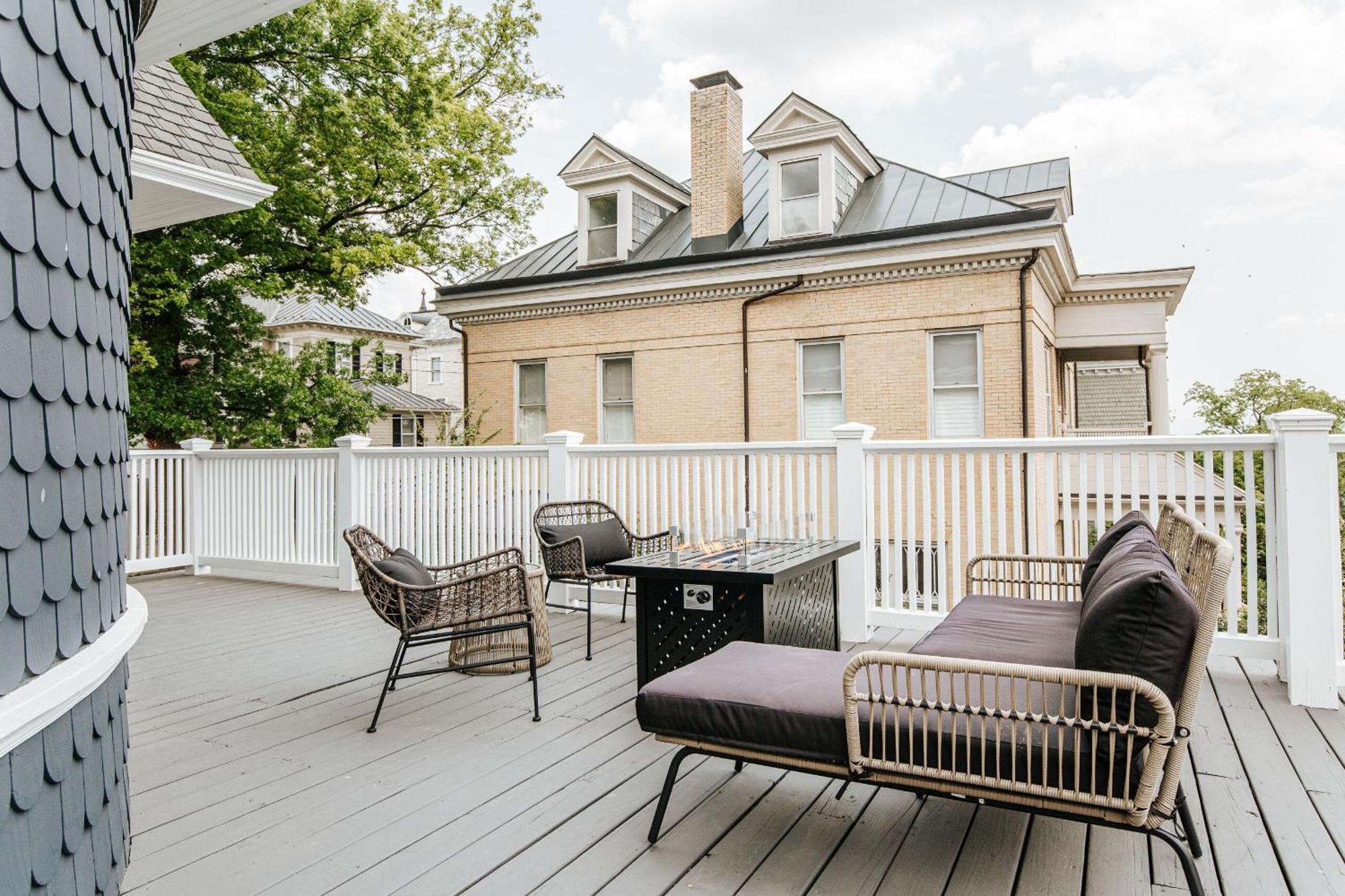 The Historic Berkeley Place Staunton Bilik gambar
