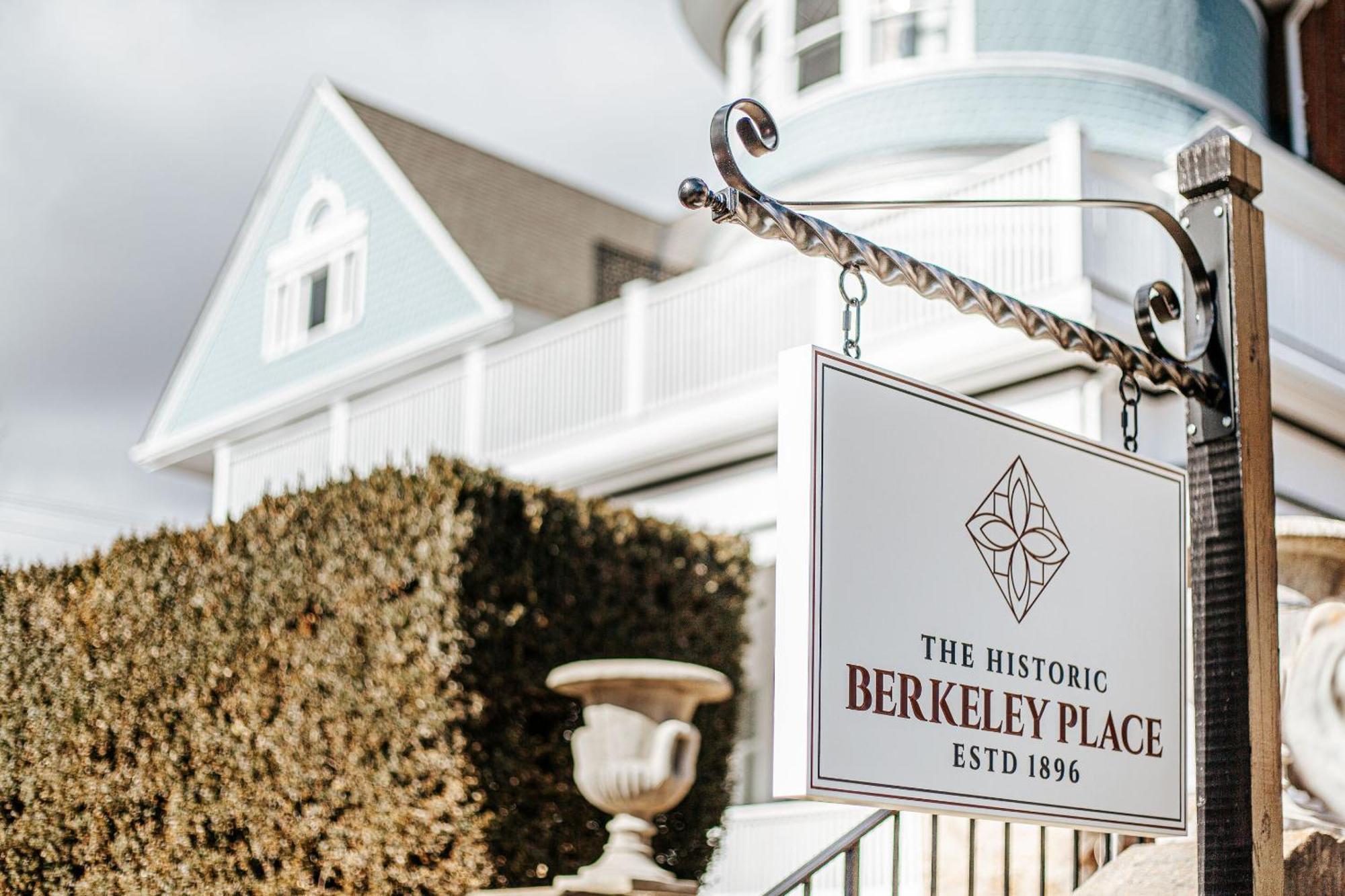 The Historic Berkeley Place Staunton Bilik gambar